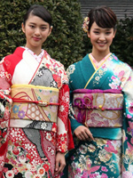 多忙2トップの武井咲＆剛力彩芽！オスカー美女8人が晴れ着で美の競演！