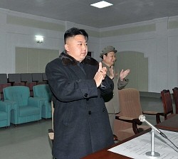 北朝鮮ミサイル:金正恩氏、発射に立ち会い「誇らしい」