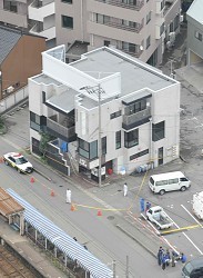 富山県警:殺人・放火容疑で警部補逮捕 １０年の事件