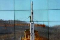 北朝鮮:ミサイル発射 「ＩＣＢＭ開発を意図」 ６００キロ弾頭、運搬可−−韓国国防省