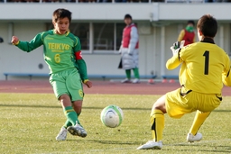 帝京長岡155ｃｍ三田２発／高校サッカー