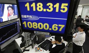 日経平均3日続伸、11年2月21日以来の1万0800円台回復