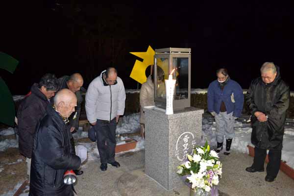 阪神淡路から18年 希望の炎を一つに集め 神戸・陸前高田で追悼行事