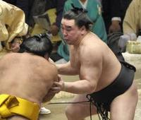 日馬７連勝、白鵬１敗守る…初場所７日目