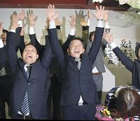 選挙:四條畷市長選 雪辱の初当選、土井さん 維新「改革」に支持 ／大阪