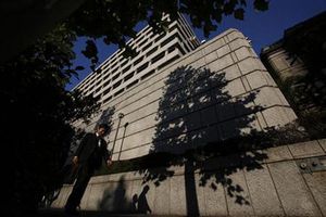 政府と日銀が共同声明、物価目標2％できるだけ早く実現