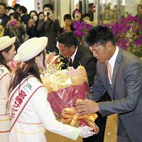 阿部「一日一日を大事に」主力が宮崎入り