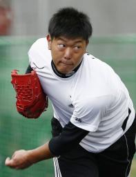 菅野、内海の投球に目を輝かせる…合同自主トレ始動