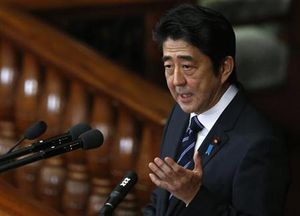 財政健全化目標を堅持＝安倍首相「経済再生と両立」－日銀法改正なお視野・代表質問