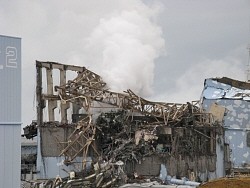 福島第１原発:事故直後の写真２１４５枚公開 作業員撮影