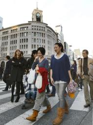 東京都心で２０度超え 各地３月から５月並みの気温に