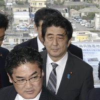 首相、沖縄に低姿勢…来年中の移設容認に期待か