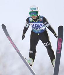 高梨、１回目終え９位＝Ｗ杯ジャンプ女子札幌大会