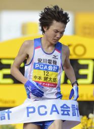 川内優輝選手 大会新記録で初優勝