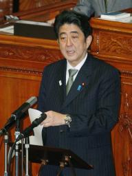 中国レーダー照射:「危険な行為」安倍首相、強い懸念