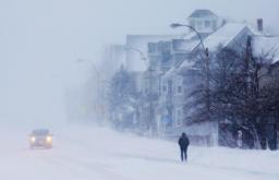 米吹雪の死者５人に 停電は７０万カ所