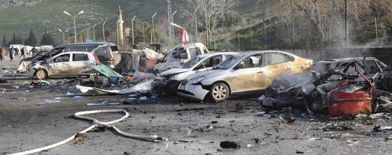 トルコの対シリア国境で爆発、13人が死亡