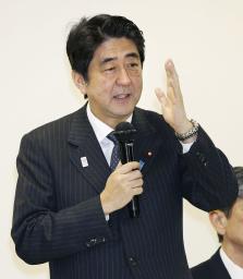 首相「憲法改正の可能性を迎えた」 自民会合で意欲