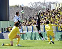 柏 千葉ダービーで完敗船出