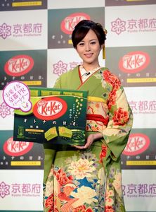 比嘉愛未 憧れの初体験に「キュンとした」 （東京都）