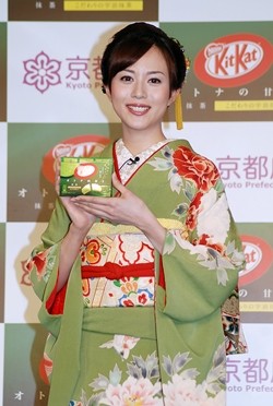 比嘉愛未「大丈夫だよって言ってほしい」、理想の甘え方は「頭をポンポン」