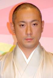 団十郎さんの助六、海老蔵さん代役 新しい歌舞伎座公演