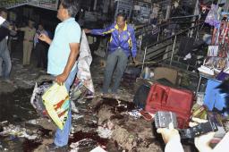インドで爆発 １２人死亡、５７人負傷 テロの可能性も