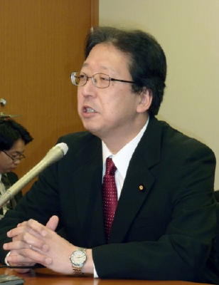 川崎参院議員:民主離党、事前の相談なし 県連幹部当惑「頑張ると言ったのに」 ／佐賀