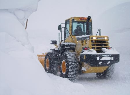 青森・酸ケ湯 積雪５６６センチ、また記録更新