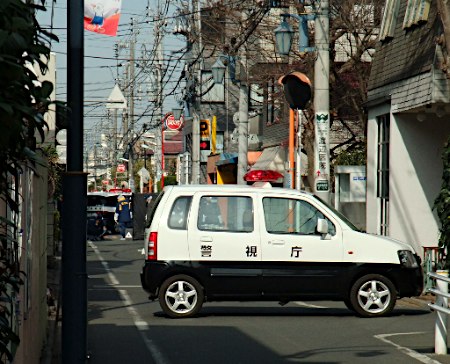 吉祥寺強盗殺人:外国人の少年聴取 女性、背後から刺され