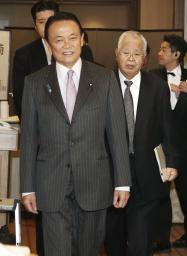 「賃上げ」を要請＝麻生財務相