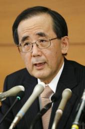 白川日銀総裁:最後の決定会合 「政府の役割」念押し