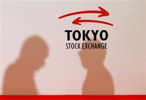 東証、一時１万２２００円台 リーマン前水準上回る