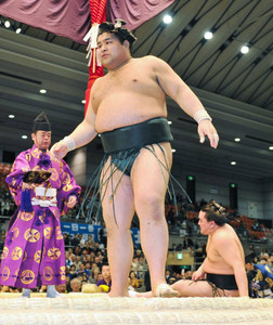 【大相撲春場所】 日馬富士、屈辱の２日連続金星配給