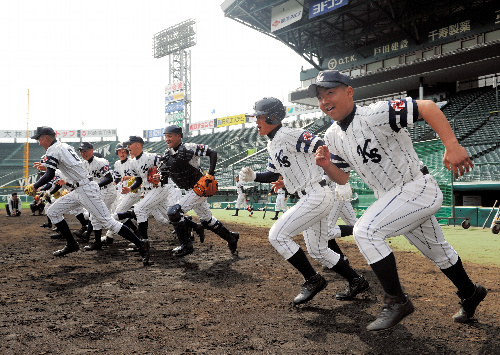 室内組５校、グラウンド練習も＝甲子園練習で大会本部が異例の配慮－選抜高校野球