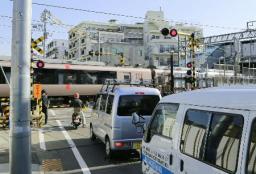 小田急線地下化工事「開かずの踏切」２３日に解消