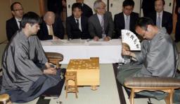 渡辺竜王が棋王奪取、初の三冠に 将棋・棋王戦