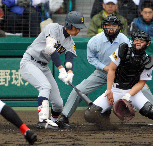 仙台育英快勝！上林が曲芸的タイムリー