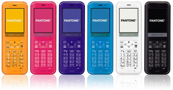 ウィルコム、スマートフォンと連携するシャープ製 PANTONE＜WX03SH＞ を販売