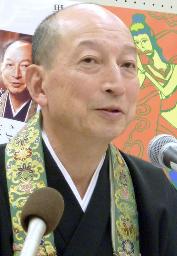 本願寺派、光真門主が引退表明へ 後継に長男光淳新門