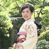 京都・葵祭の斎王代に聖心女子大の長瀬さん