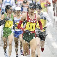 公務員ランナー・川内、雪の長野マラソン制す