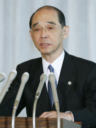 最高裁長官「憲法改正、国民的議論を」 憲法記念日前に会見