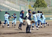 近江逆転サヨナラＶ…春の県高校野球