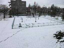 帯広で８年ぶり５月の積雪／冬夏混在、宮崎は初真夏日