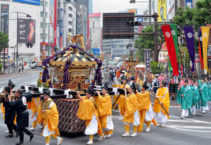 江戸の三大祭りの1つともいわれる神田祭が開催されています。