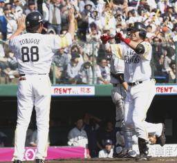 鷹・千賀がプロ初勝利！ウイニングボールは母に