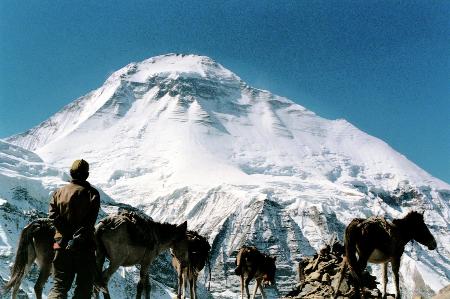 ヒマラヤで邦人１人不明 登山家の河野千鶴子さんか 雪崩に遭遇とネパール当局