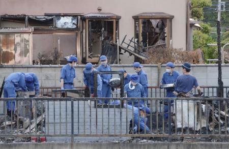 遺体の一部、犬と混同＝火災現場で家族に渡す－茨城県警