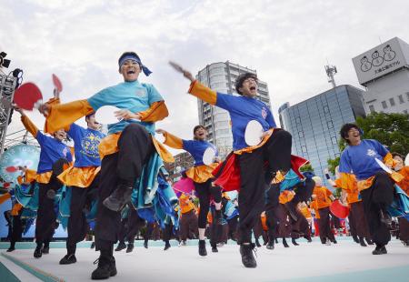 初夏の道都熱くYOSAKOI開幕、室蘭の４チームも出場